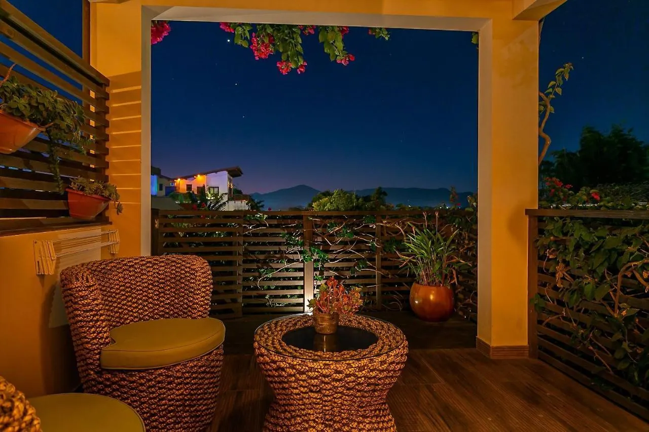 Shiva Boutique Hotel - Praia Do Rosa 2*,